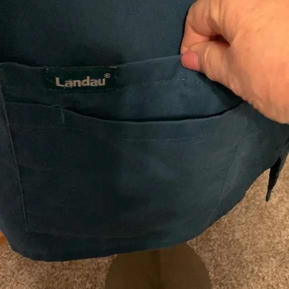 Landau Nurse Scrub Top, Short sleeve, size medium, dark teal - Picture 9 of 13